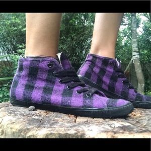 Forever 21 black & purple striped high top shoes
